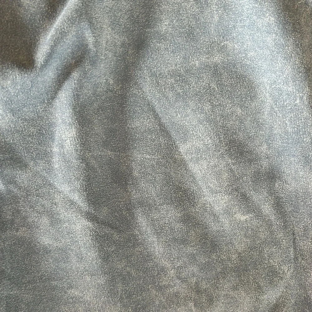 Light blue washed Lululemon leggings - Picture 4 of 4